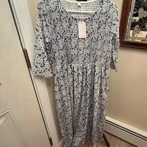 Chic Blue and White Patterned Top